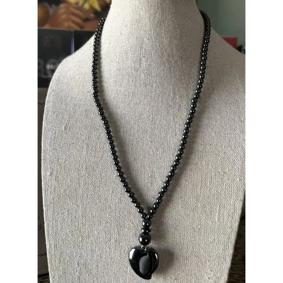 Heart Hematite Pendant Necklace -- 18" - Picture 1 of 9